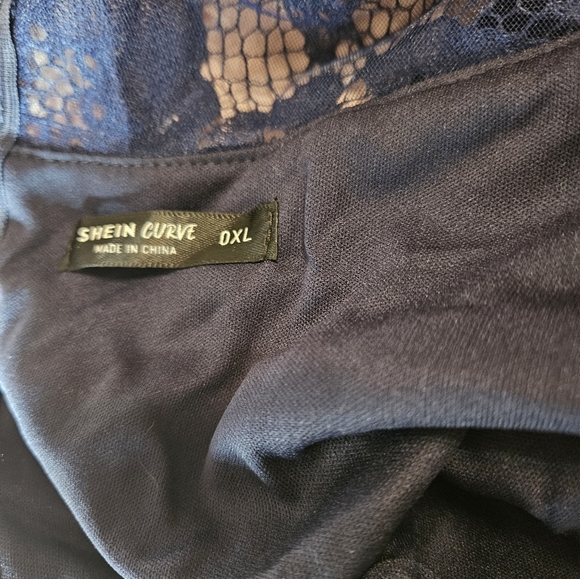 Elegant Navy Lace Dress - Picture 5 of 5